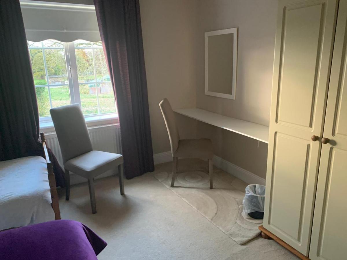 The Curragh Country House Accommodation Newbridge  Eksteriør bilde