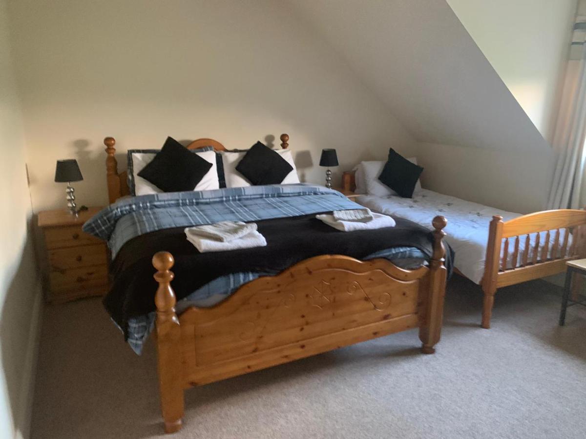 The Curragh Country House Accommodation Newbridge  Eksteriør bilde